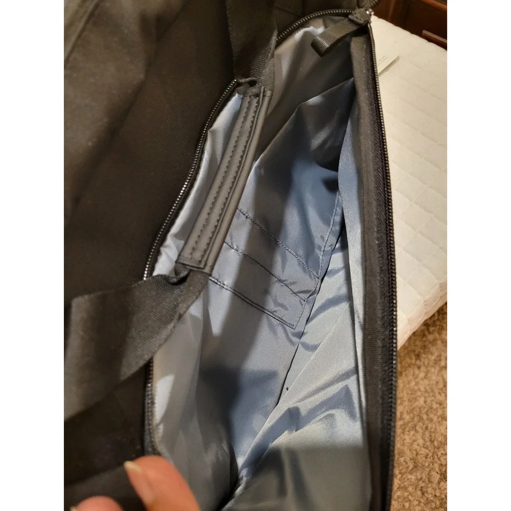 NWT Dell CC5624S EcoLoop Pro Slim Briefcase 15 Black Laptop Messenger Bag Basics